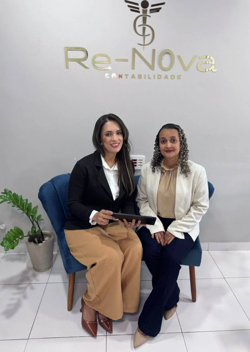 Profissionais da Re-Nova no escritório em Nazaré
